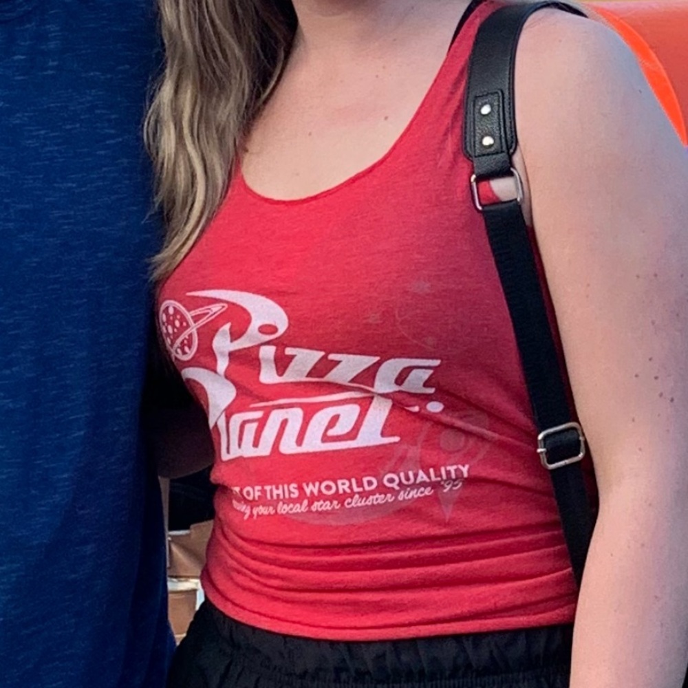 Pizza planet tank top - Picture 4 of 4